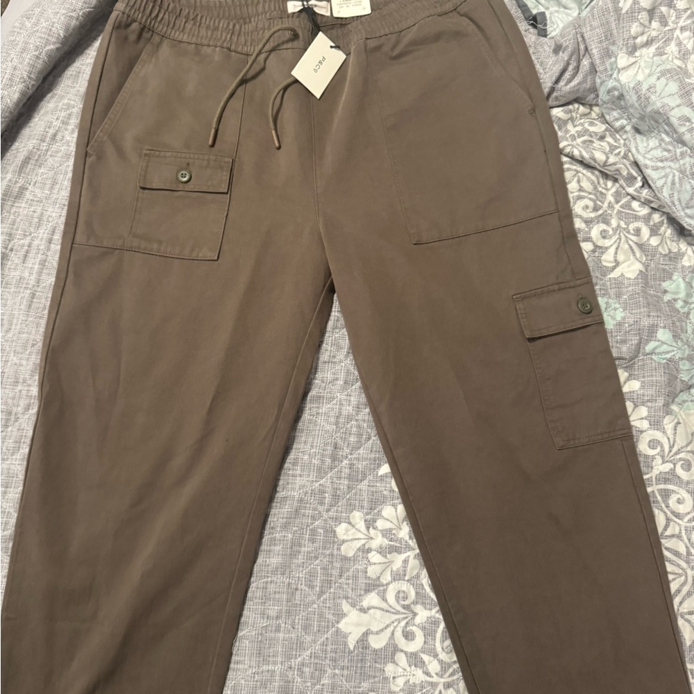 Mens P&co cargo pants size (40) XL brand new with tags